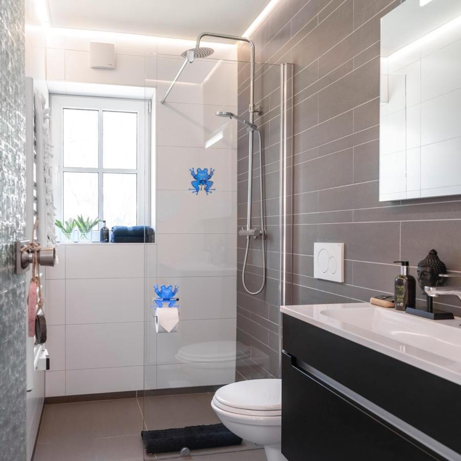 D'Ouwe Stal Bed & Breakfast Axel Bagian luar foto